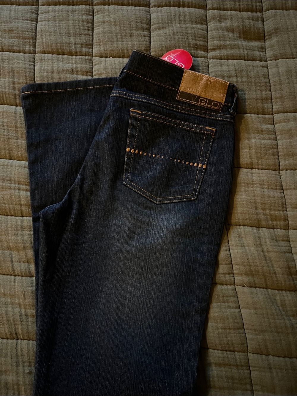 GLO jeans Women’s Dark Blue Boot Cut Jeans with Back Pocket Studs
